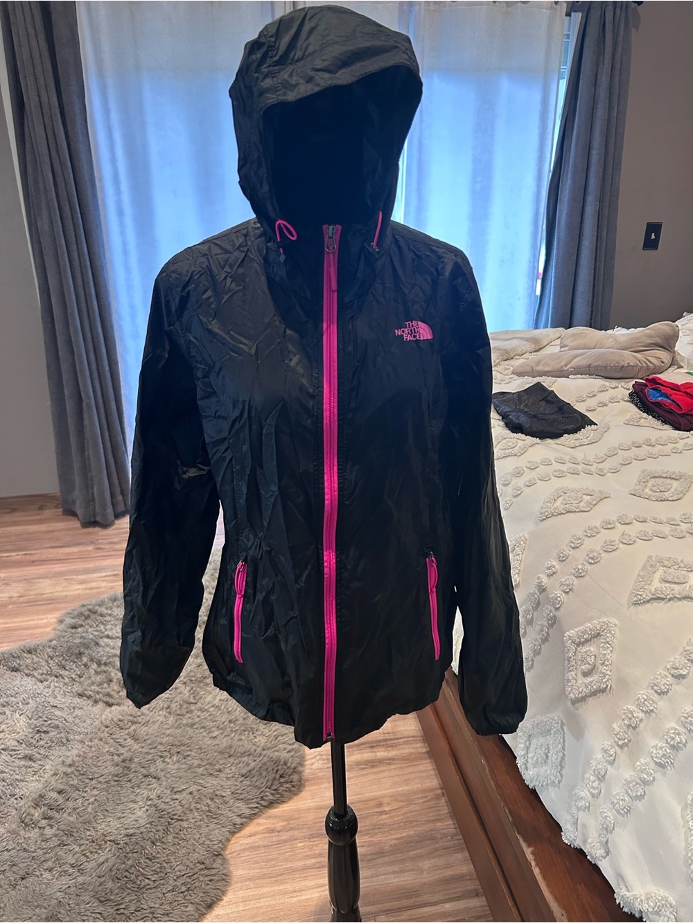 Northface Women's Black windbreaker Jacket with Pink Accents